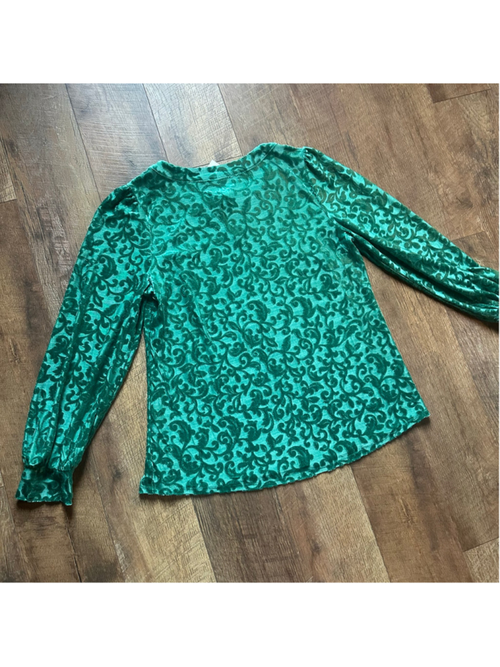 Women's Kim Rogers Green Velvet Floral Blouse Size M F26 - Picture 14 of 14